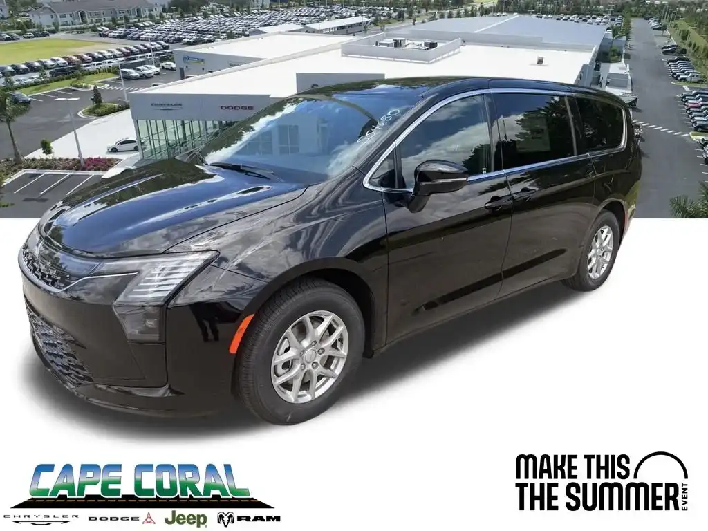 2027 Chrysler Pacifica Select's photo