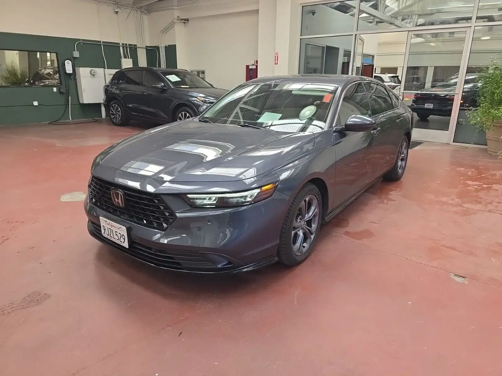 2024 Honda Accord Hybrid EX-L's photo