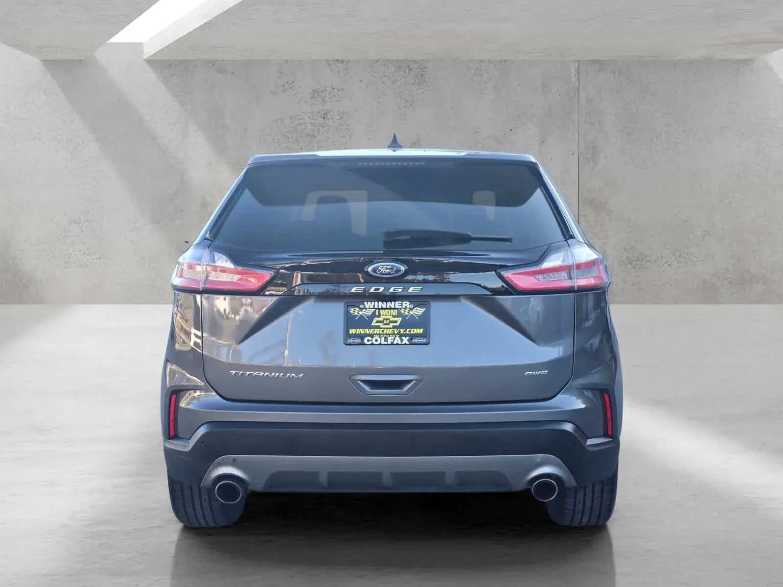 2024 Ford Edge Titanium AWD photo 5