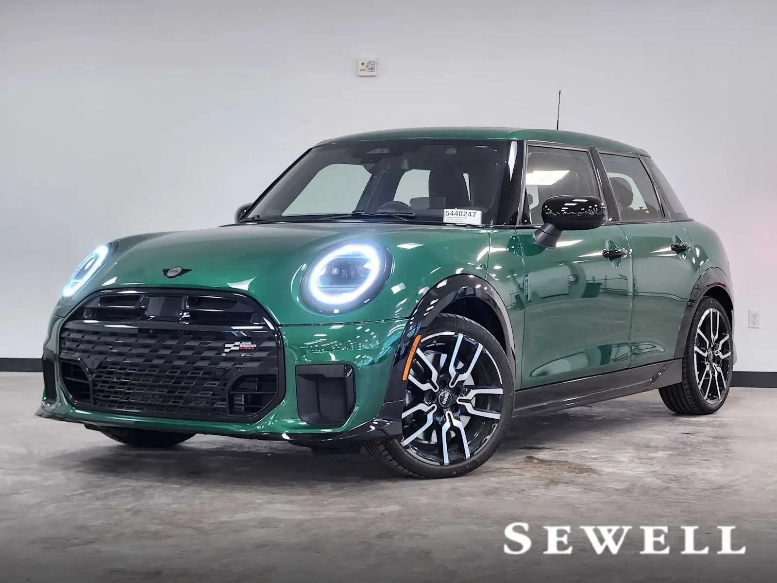 2026 MINI Hardtop Cooper S photo 1