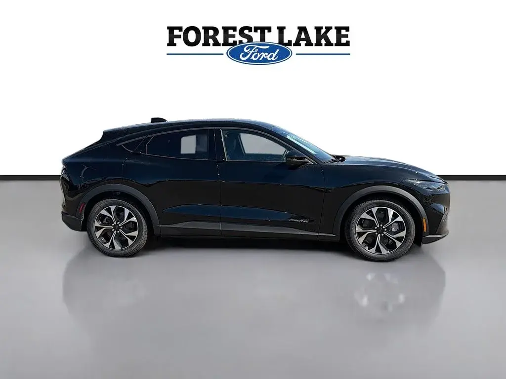 2026 Ford Mustang-Mach-e Select photo 3