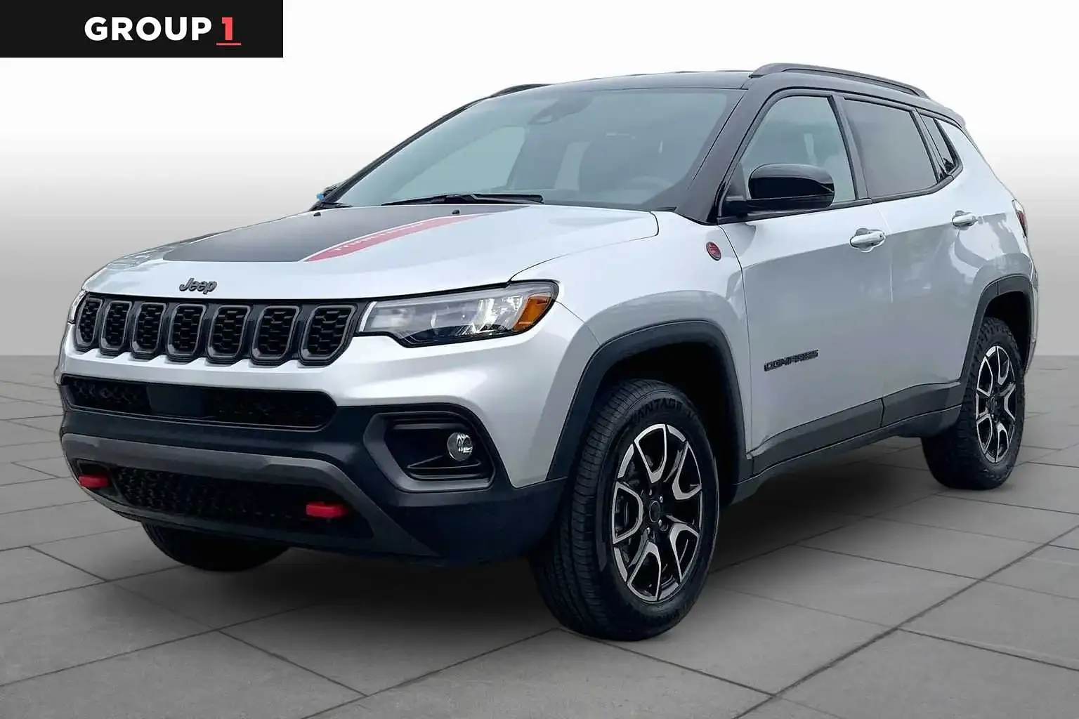 2025 Jeep Compass Trailhawk 4X4 photo 1