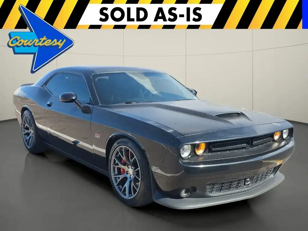 2016 Dodge Challenger SRT 392's photo