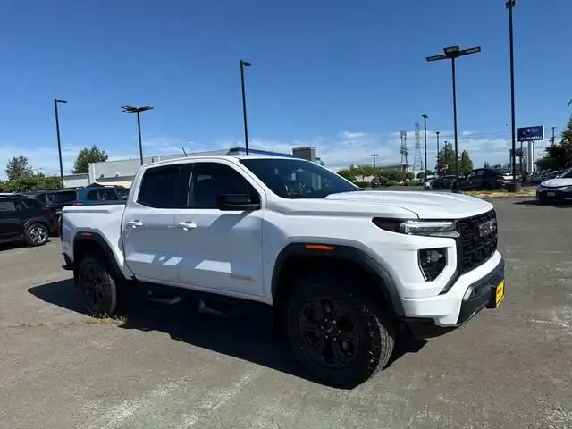 2024 GMC Canyon 4WD Elevation Crew Cab Short Box's photo