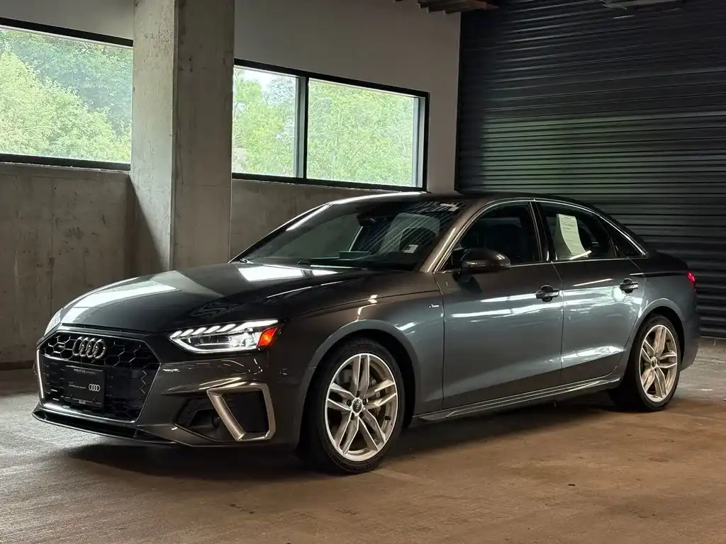 2020 Audi A4 45 quattro S tronic Premium Plus's photo