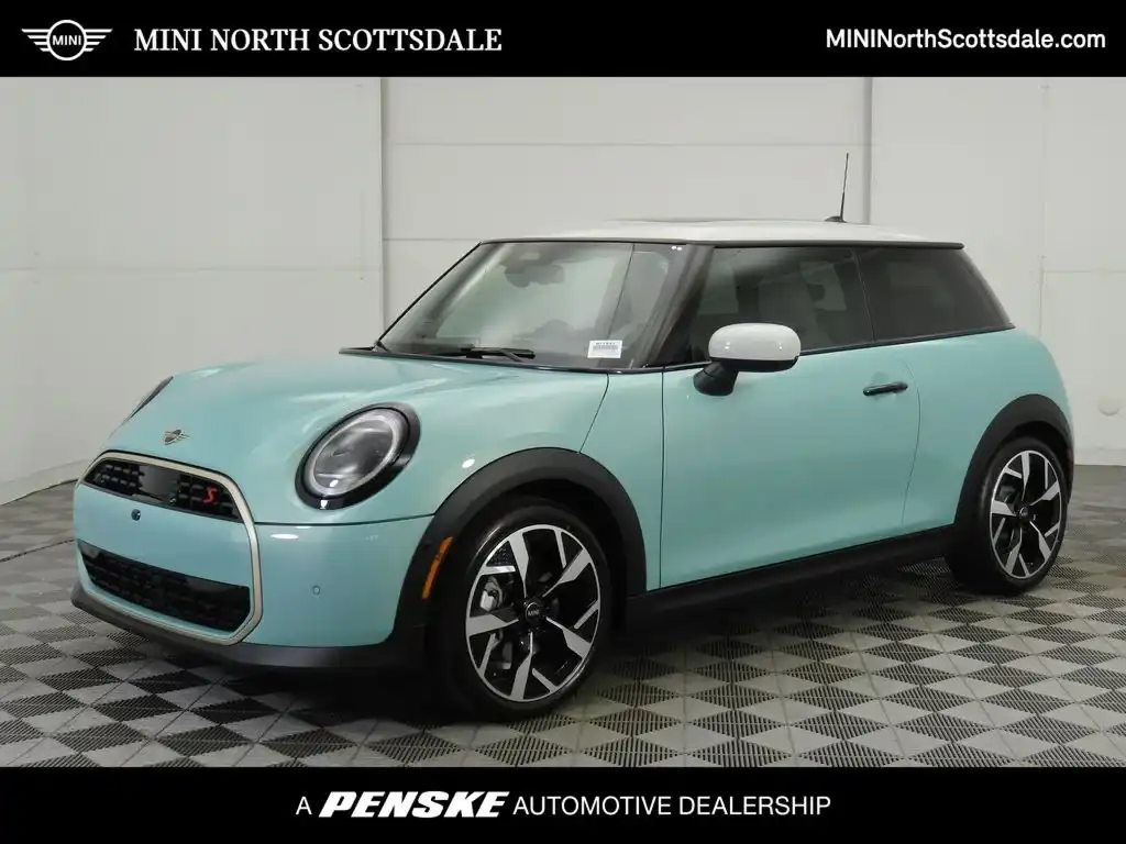 2026 MINI Hardtop Cooper S's photo