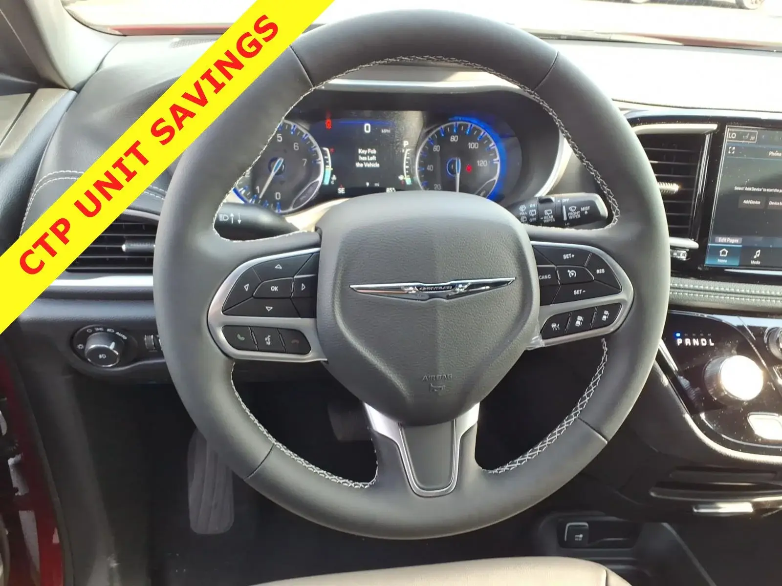 2026 Chrysler Pacifica Select AWD photo 5