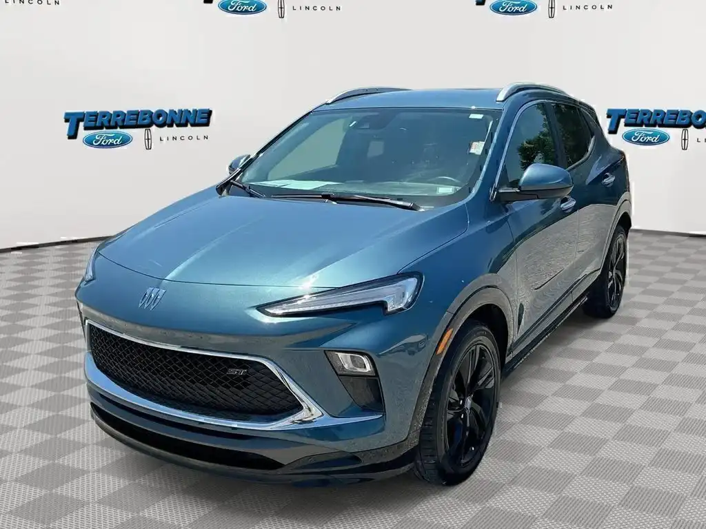 2024 Buick Encore GX Sport Touring's photo