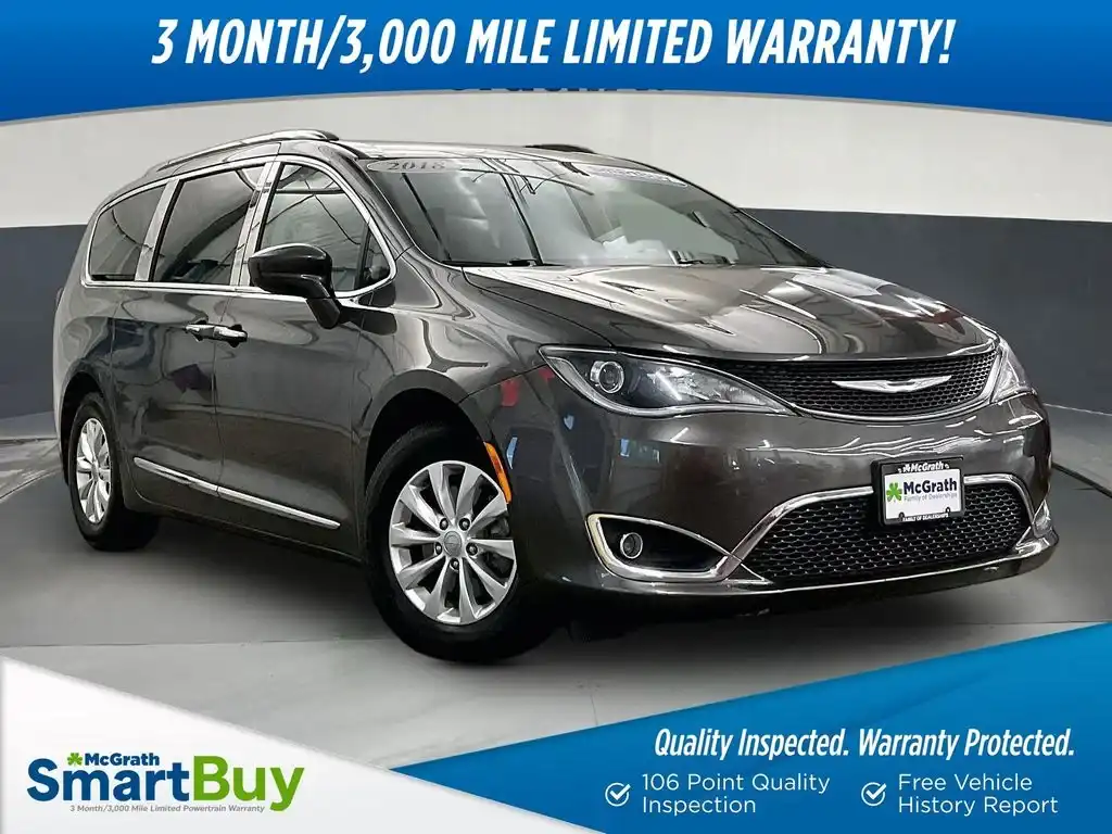 2018 Chrysler Pacifica Touring L's photo