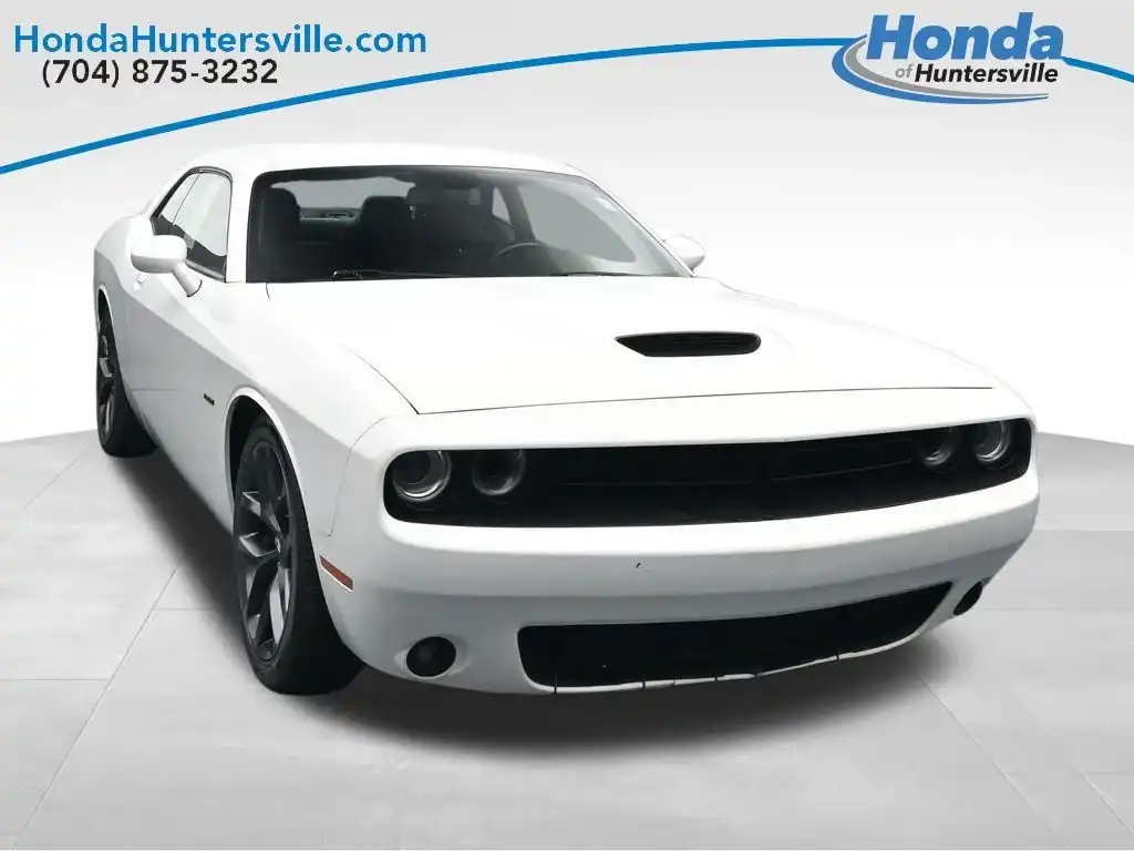 2019 Dodge Challenger R/T's photo