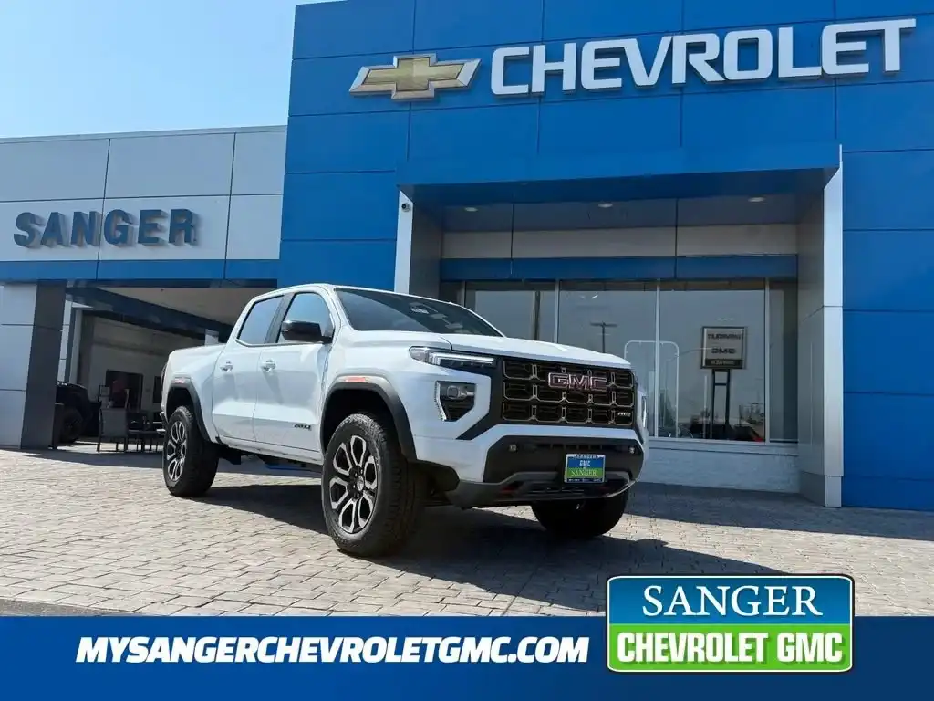 2026 GMC Canyon 4WD AT4 Crew Cab Short Box's photo