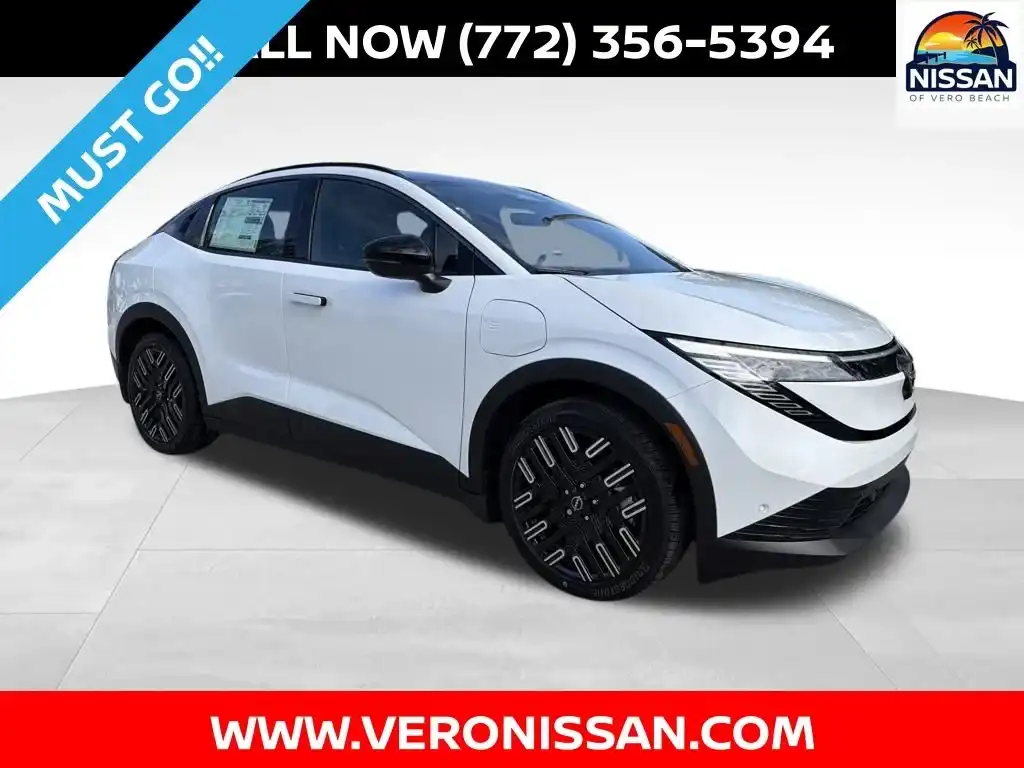 2026 Nissan Leaf Platinum+'s photo