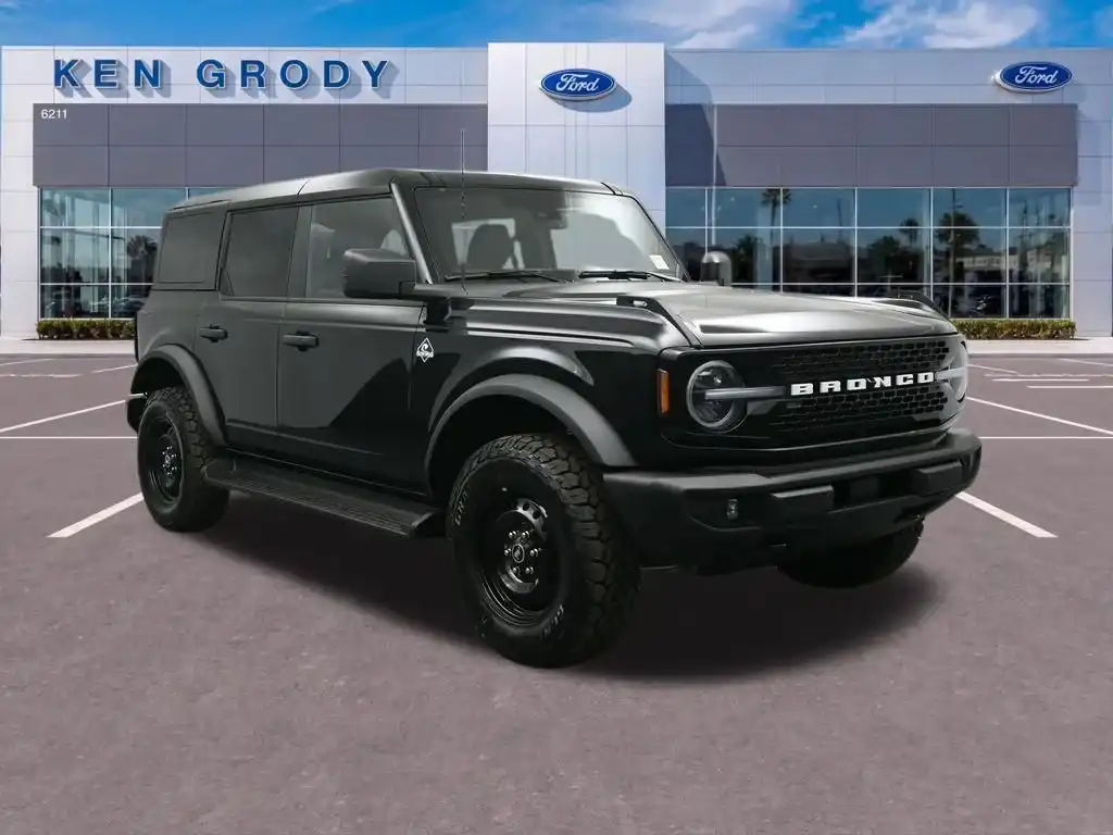 2026 Ford Bronco Outer Banks 4x4's photo
