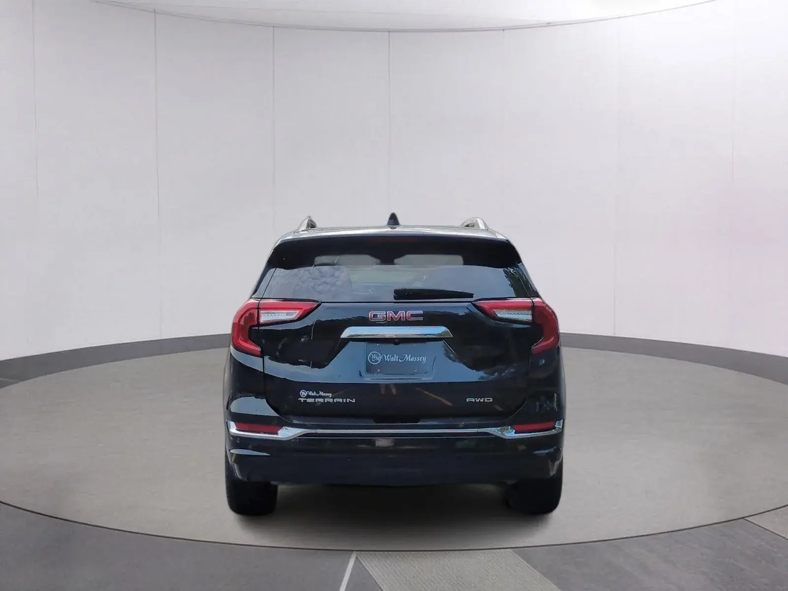2023 GMC Terrain Denali AWD photo 4