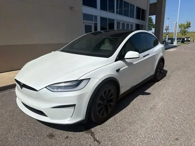 2022 Tesla Model X Long Range photo 1