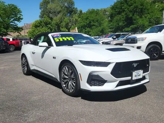 2026 Ford Mustang GT Premium Convertible's photo