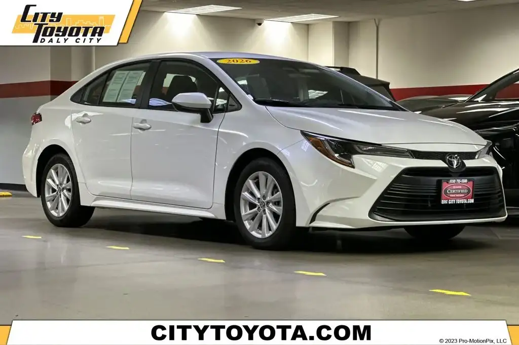 2026 Toyota Corolla LE CVT's photo