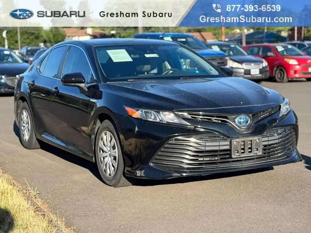 2019 Toyota Camry 2.5 Auto LE Hybrid's photo