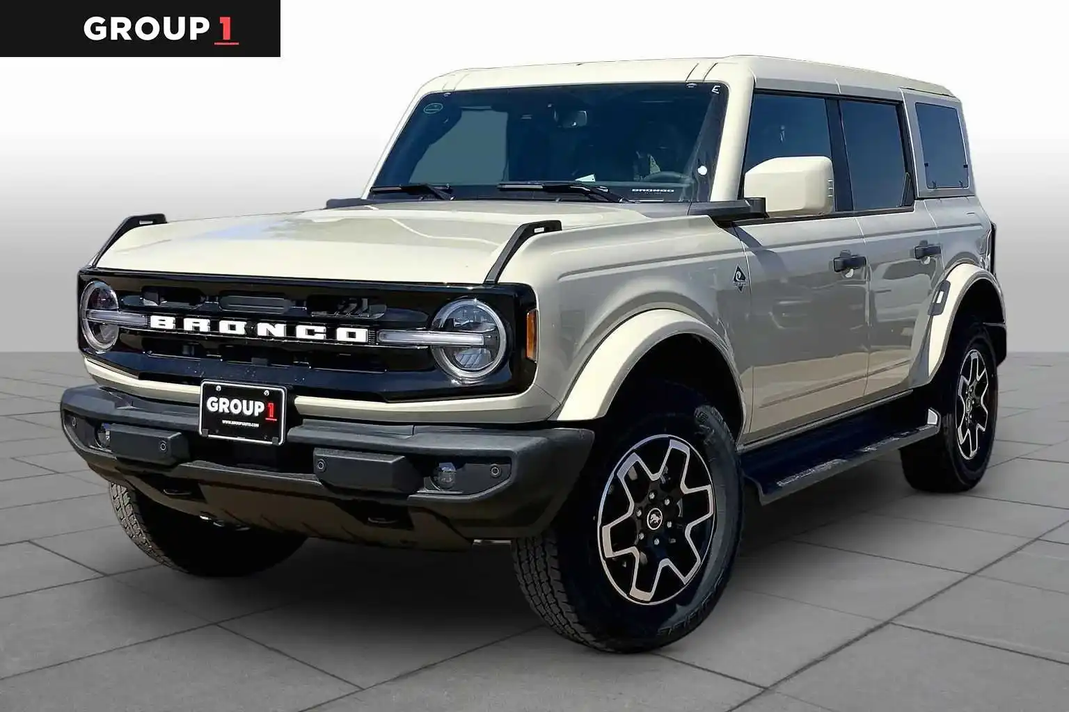 2026 Ford Bronco Outer Banks 4x4's photo