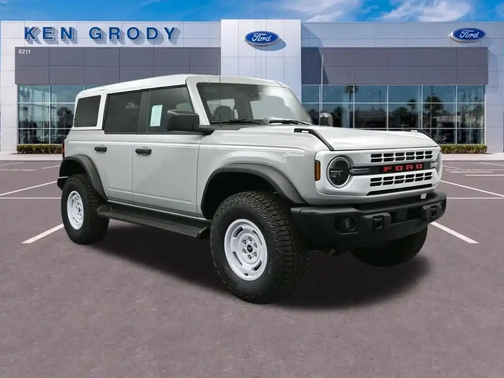 2026 Ford Bronco Heritage Edition 4x4's photo