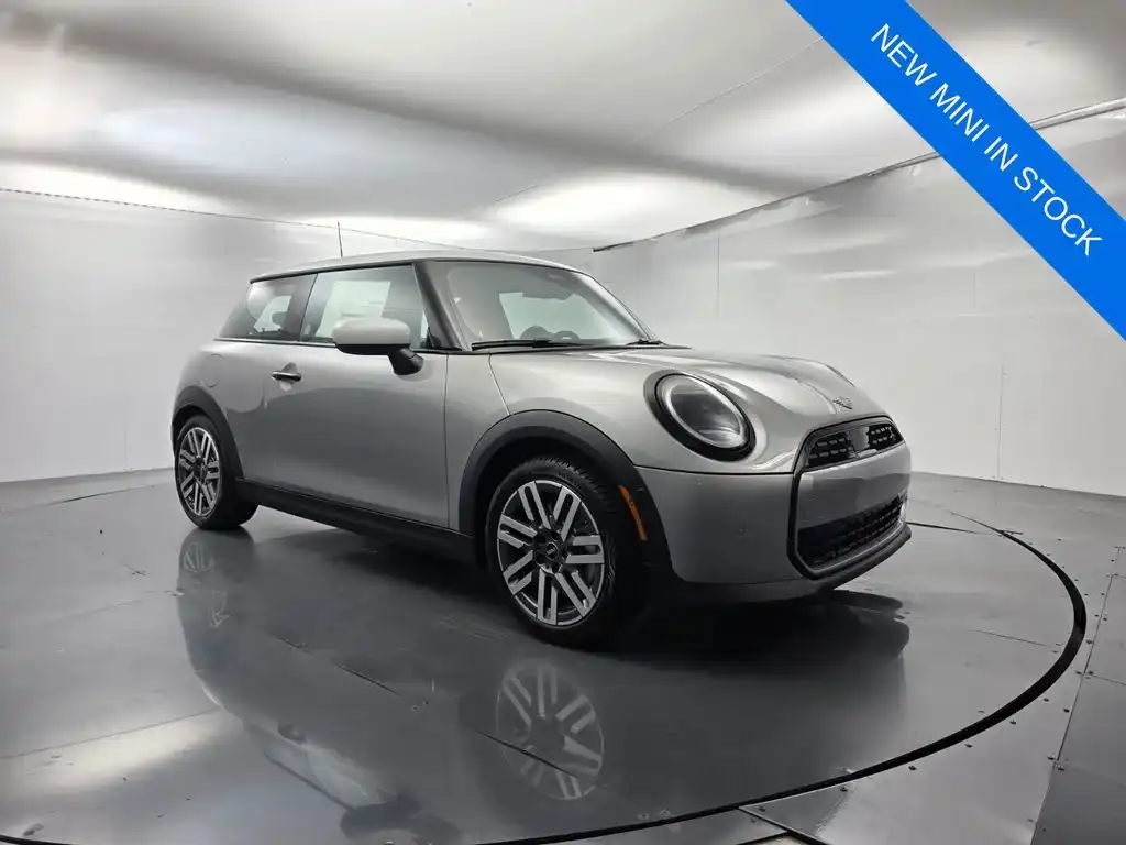 2026 MINI Hardtop Cooper S Signature's photo