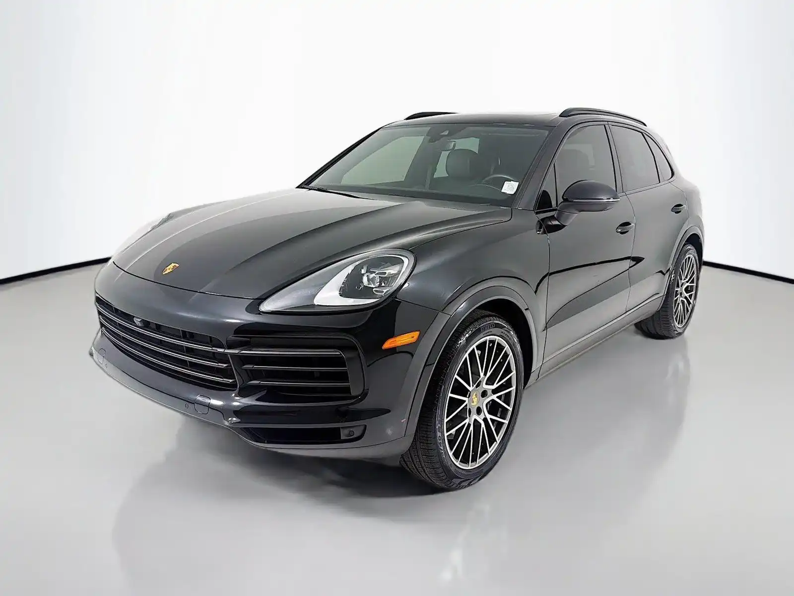 2023 Porsche Cayenne Platinum Edition's photo