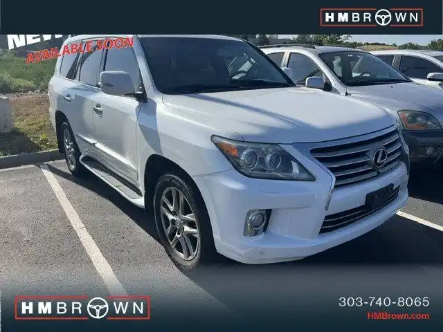 2013 Lexus LX 600 570's photo