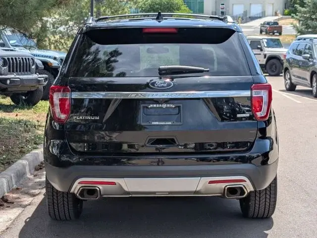 2016 Ford Explorer Platinum 4WD photo 4