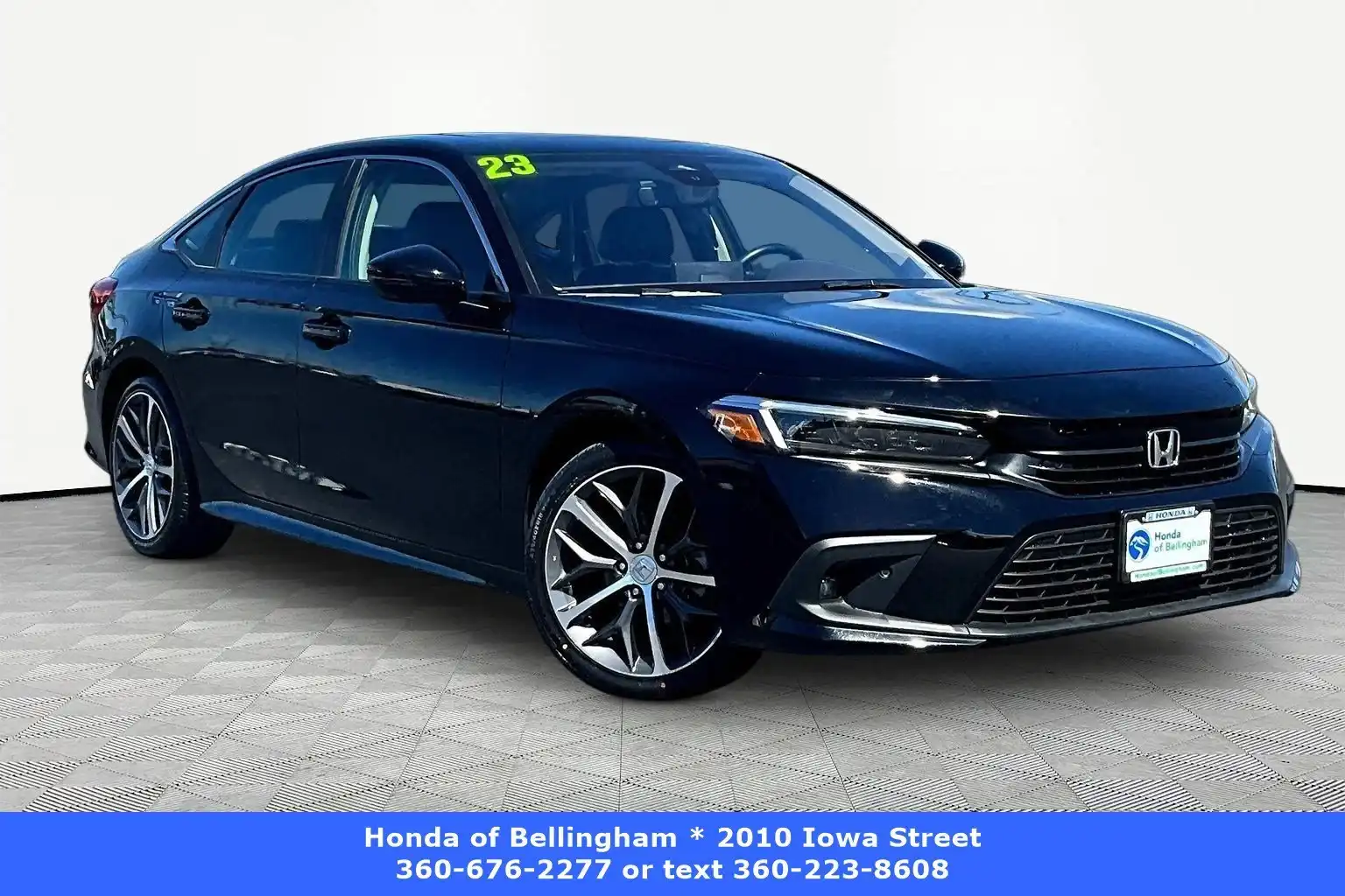 2023 Honda Civic Touring CVT's photo