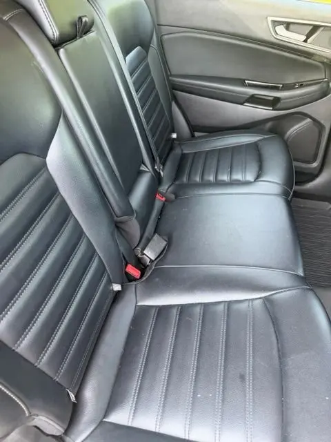 2020 Ford Edge SEL photo 5