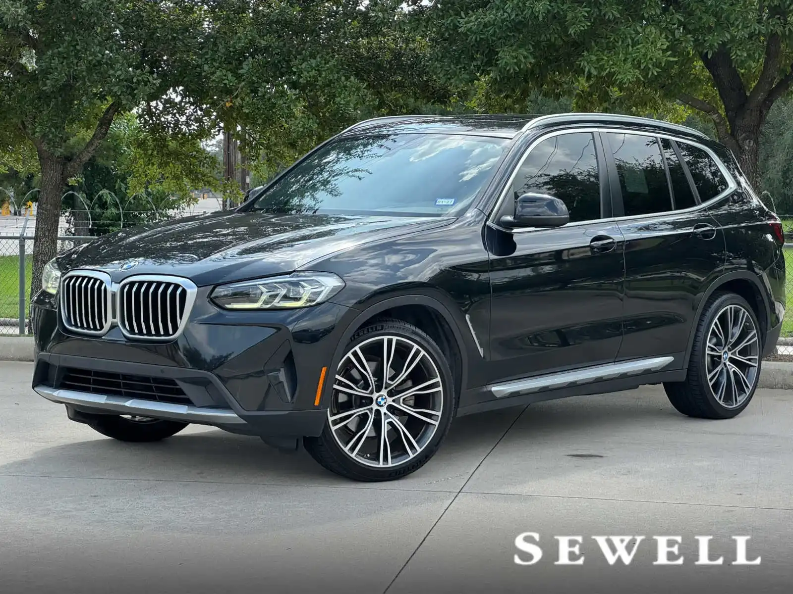 2022 BMW X3 sDrive30i's photo
