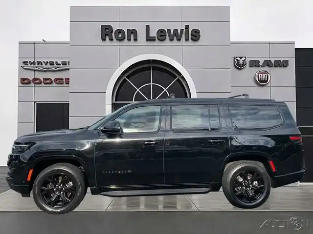 2023 Jeep Wagoneer Series II Carbide 4WD's photo