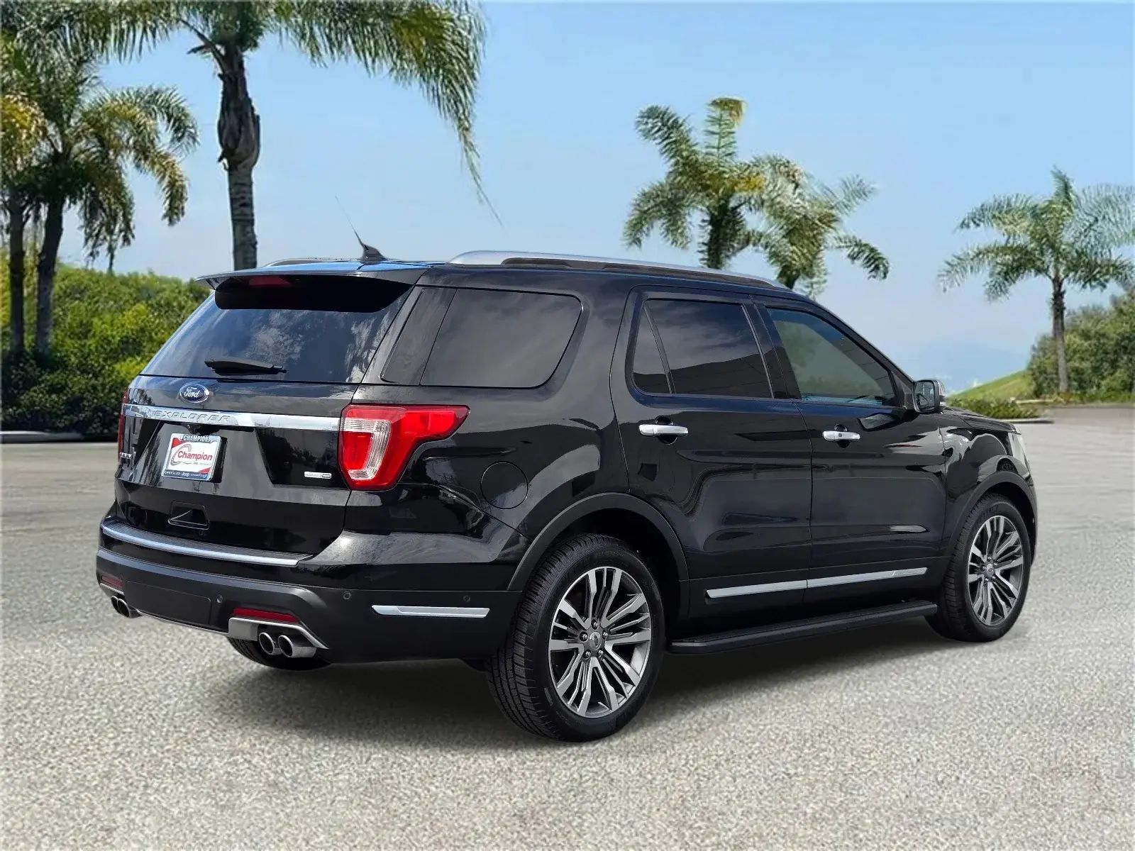 2018 Ford Explorer Platinum 4WD photo 4