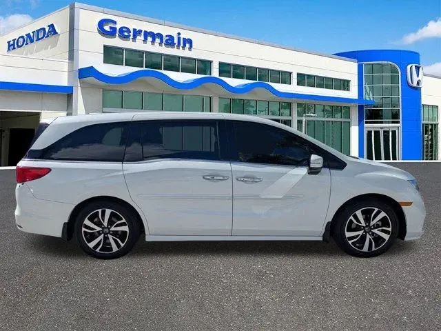 2019 Honda Odyssey Elite photo 4