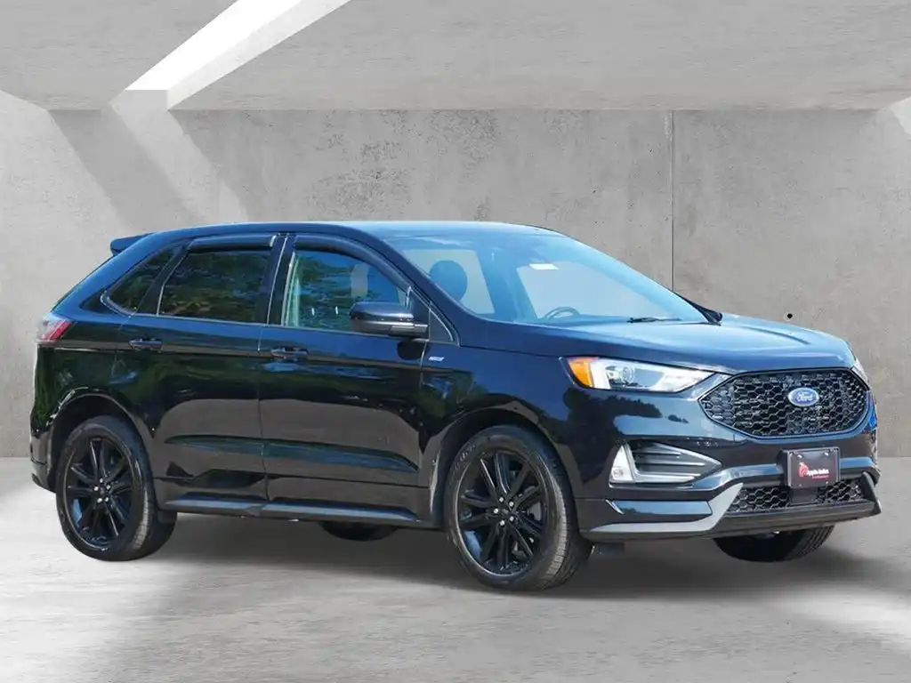 2022 Ford Edge ST-Line AWD's photo