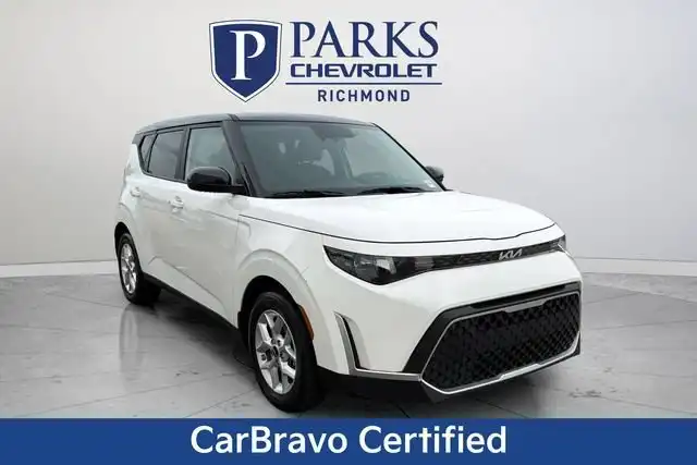 2025 Kia Soul 2.0 S IVT's photo