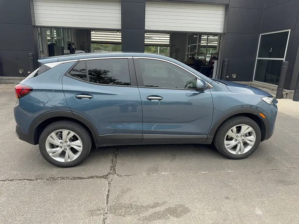 2024 Buick Encore GX Preferred AWD photo 3