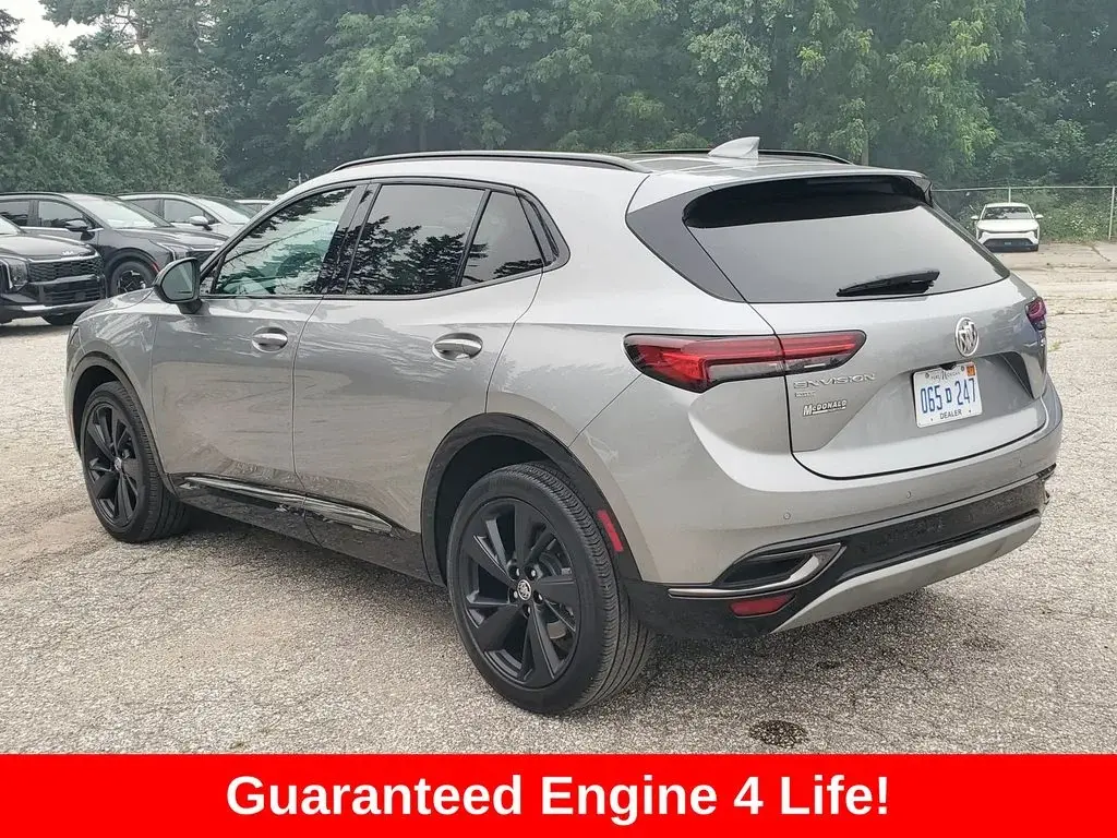 2023 Buick Envision Essence AWD photo 4