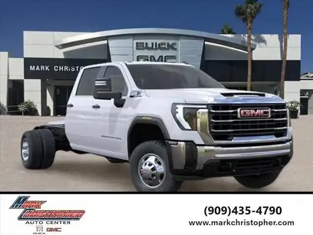 2026 GMC Sierra 2WD Crew Cab Chassis Pro's photo