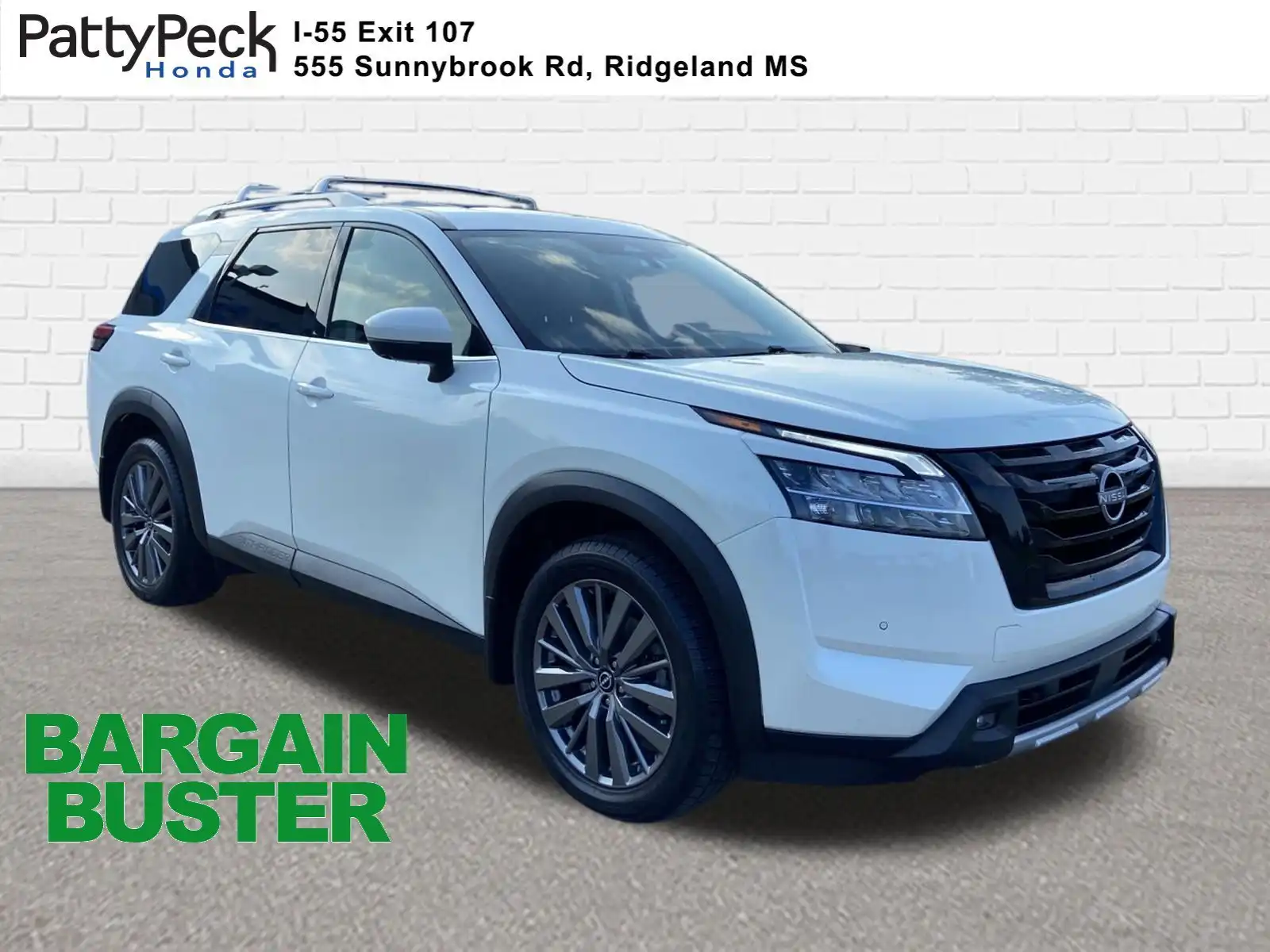 2024 Nissan Pathfinder SL FWD's photo