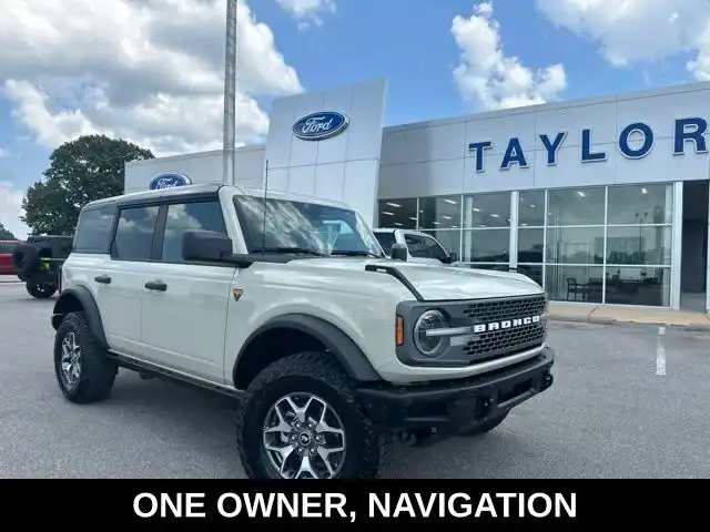 2025 Ford Bronco Badlands 4x4's photo