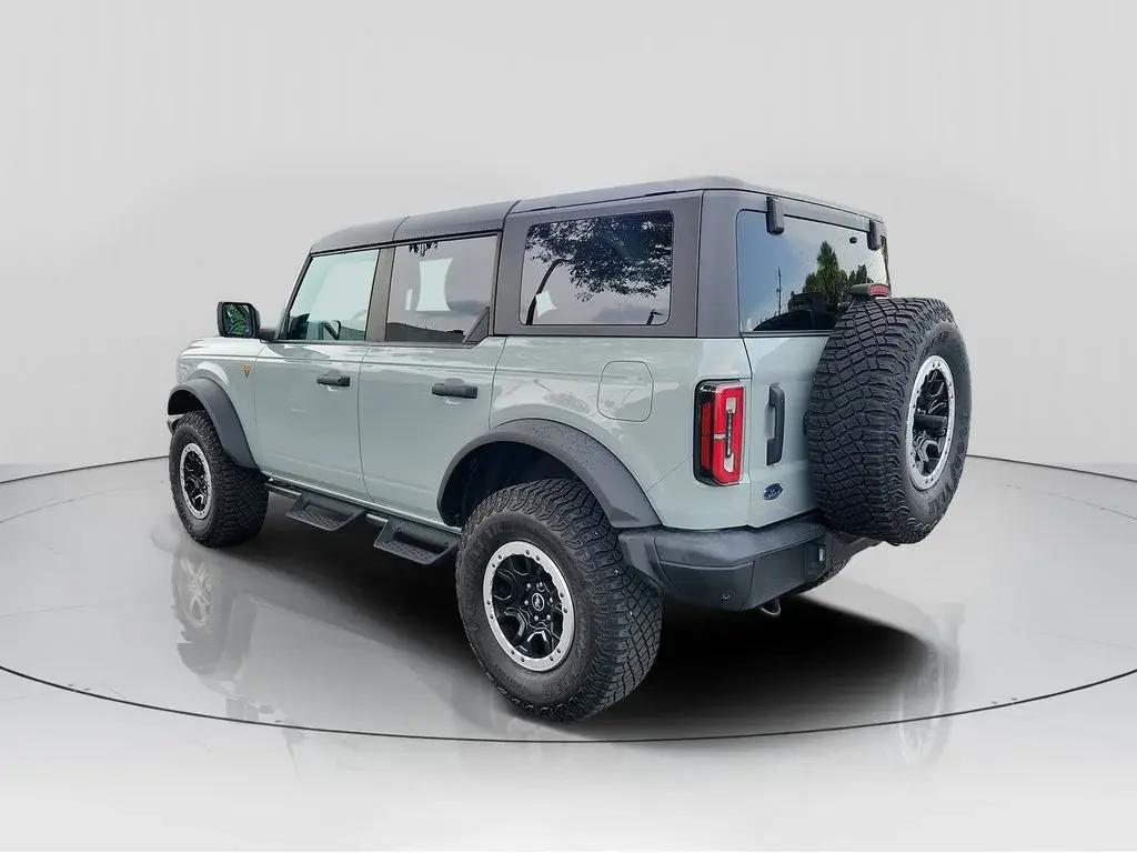 2023 Ford Bronco Badlands 4WD photo 5