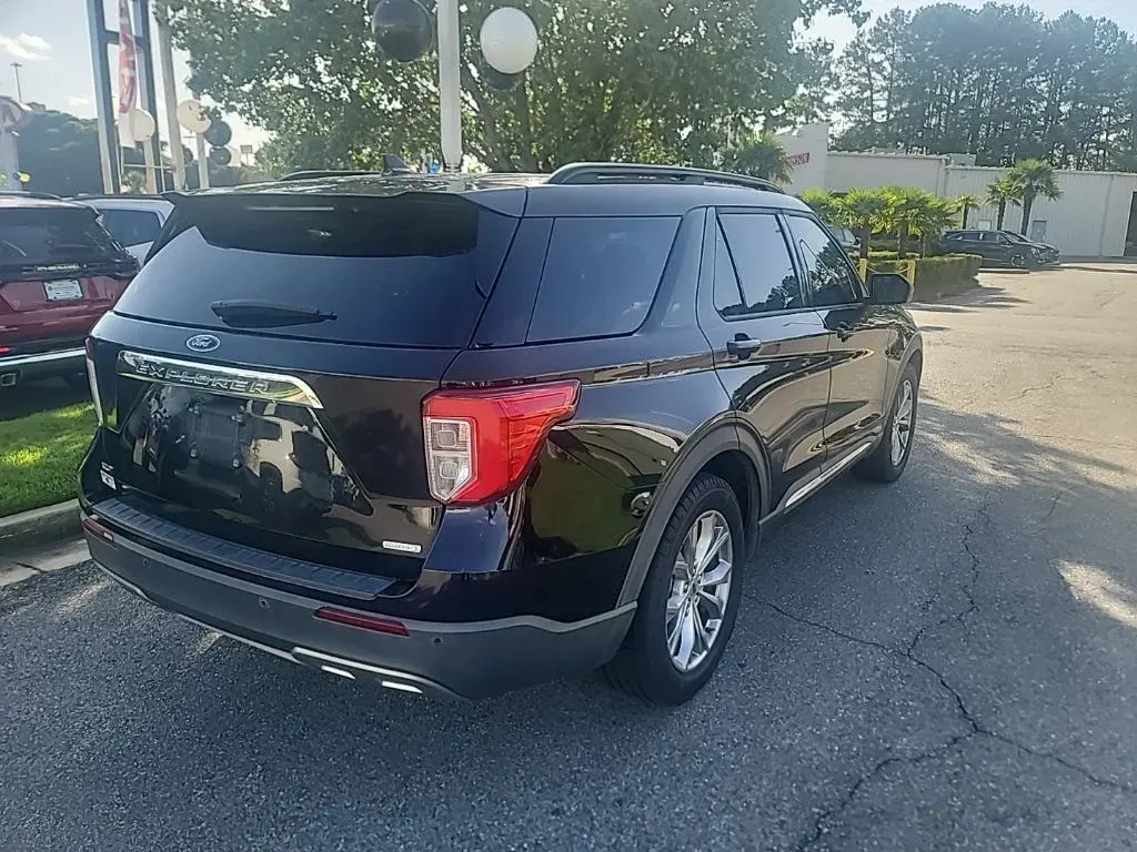 2020 Ford Explorer XLT RWD photo 4