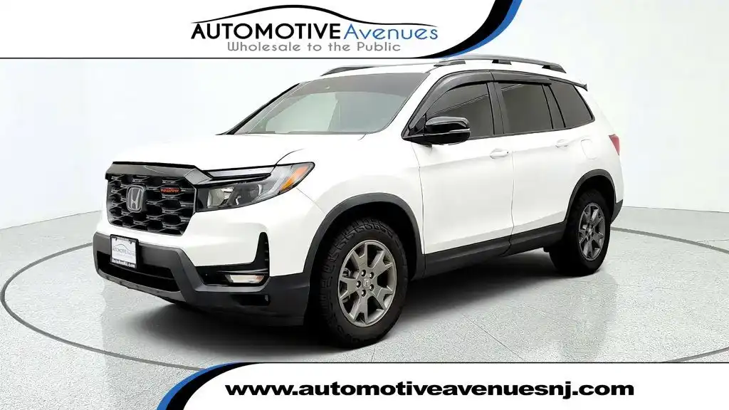 2024 Honda Passport 3.5 TrailSport 4WD Auto's photo