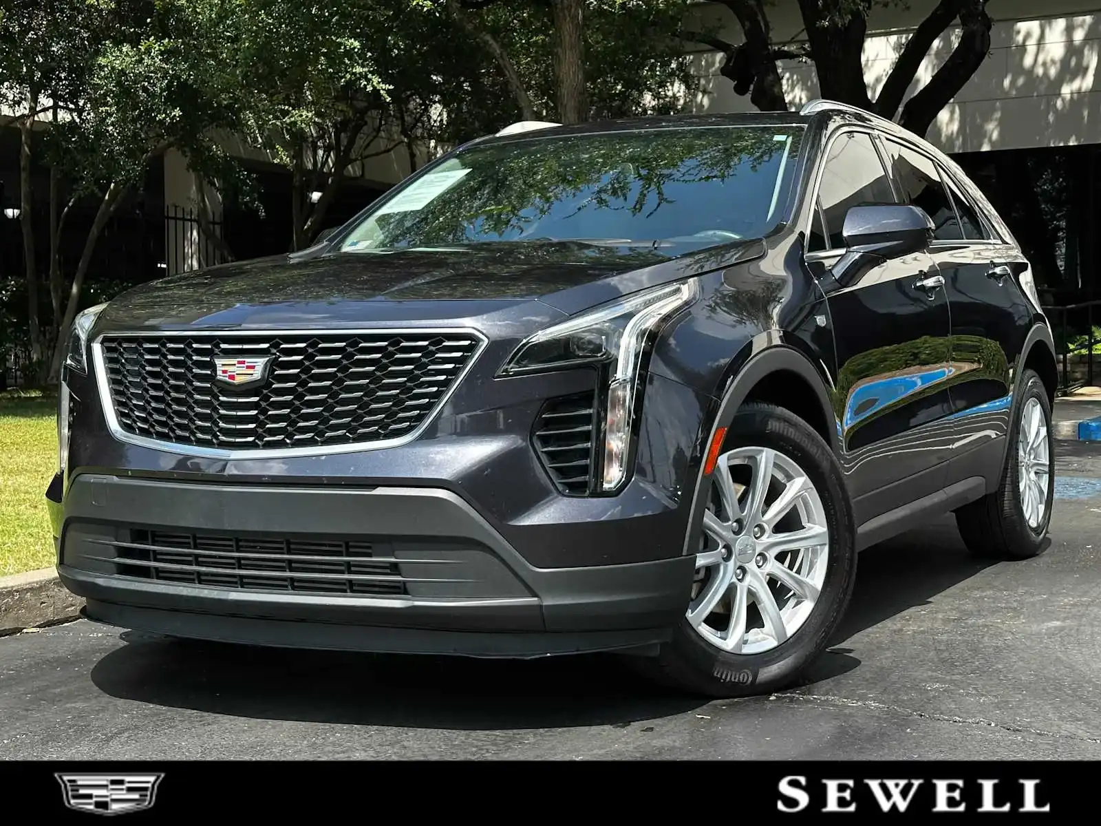 2023 Cadillac XT4 Luxury's photo