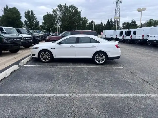 2014 Ford Taurus AWD SHO's photo