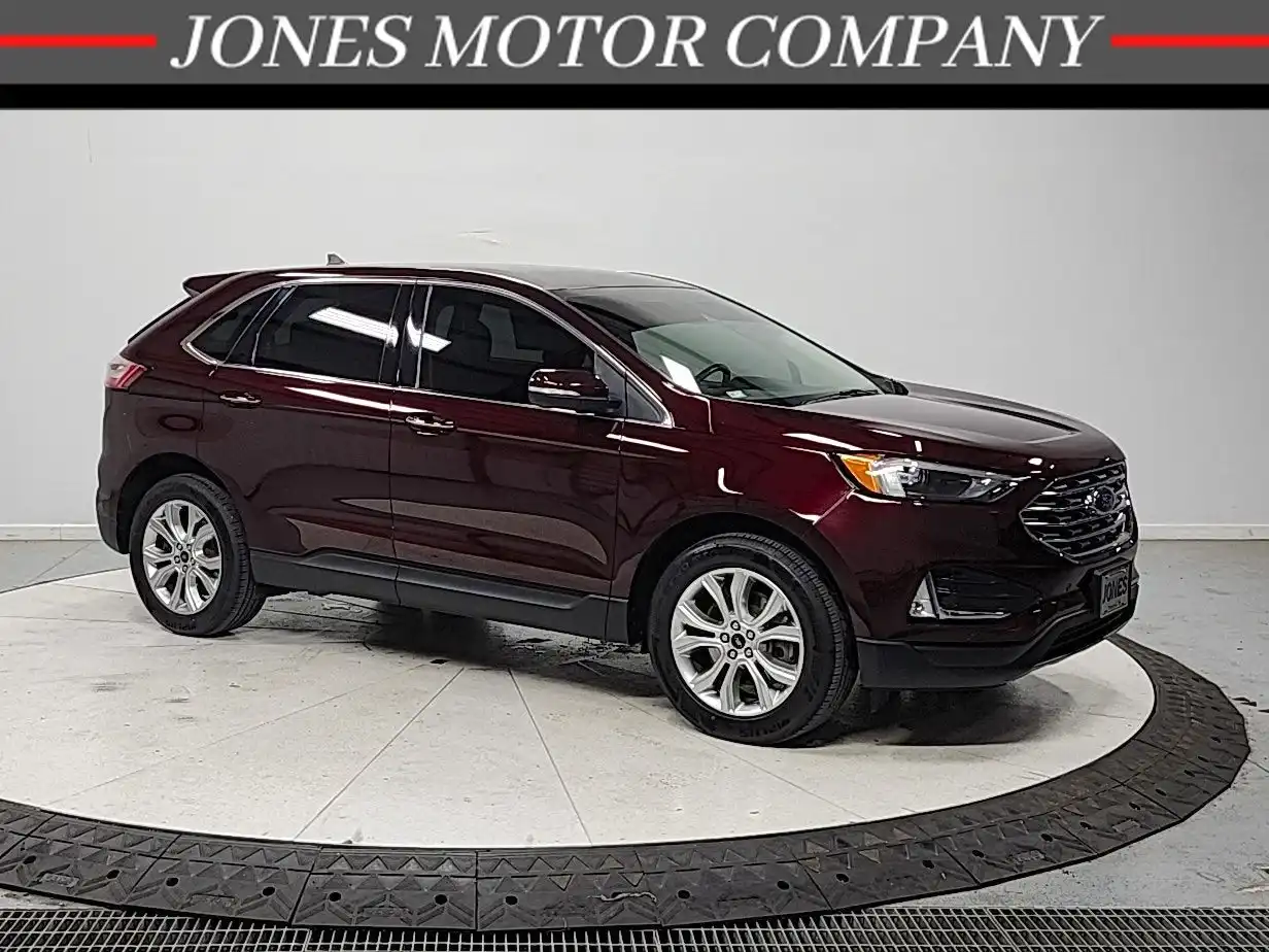 2024 Ford Edge Titanium AWD's photo