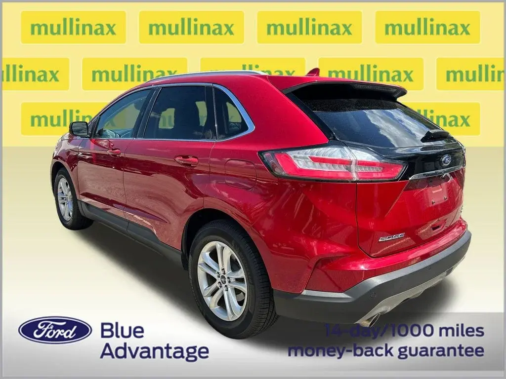 2020 Ford Edge SEL photo 3