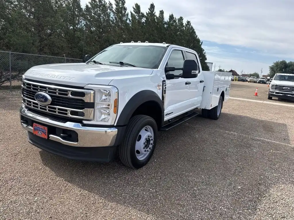 2024 Ford F-450 XLT 4x4 Crew Cab 179-In DRW's photo