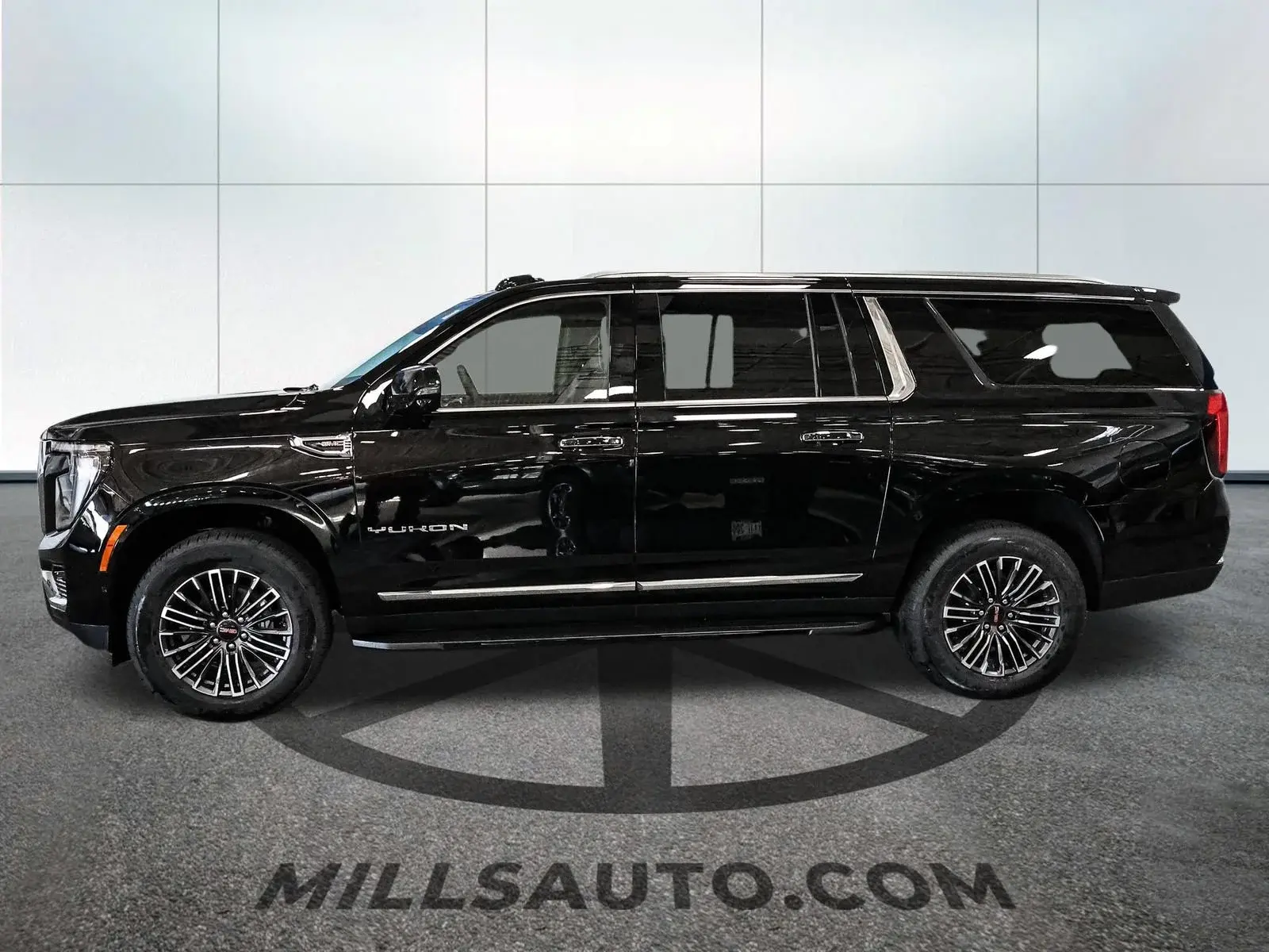 2026 GMC Yukon 4WD Elevation photo 3